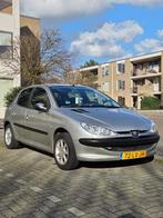 Een nette Peugeot 206 met goed werkende airco 2003, Auto's, Renault, Voorwielaandrijving, 15 km/l, 74 pk, 4 cilinders