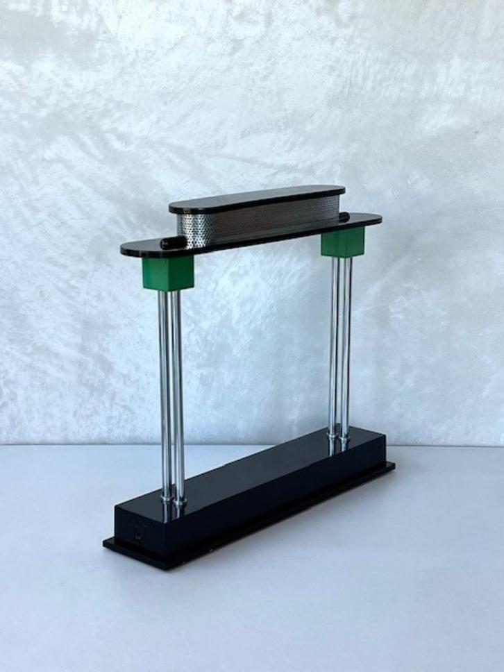 Artemide Pausania tafellamp Ettore Sottsass vintage lamp, Huis en Inrichting, Lampen | Tafellampen, Gebruikt, Minder dan 50 cm