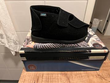 Verband schoenen beschikbaar voor biedingen