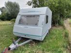 Caravan Eifelland Holiday E400, bj 2004, Caravans en Kamperen, 70 kg, Stapelbed, Treinzit, 750 - 1000 kg