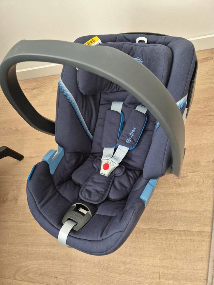 Cybex aton 5 autostoel zo goed als nieuw!, Kinderen en Baby's, Autostoeltjes, Zo goed als nieuw, Overige merken, 0 t/m 13 kg, Ophalen