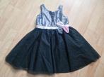 zilveren/zwarte feestjurk, maat 104, Kinderen en Baby's, Kinderkleding | Maat 104, Ophalen of Verzenden, Zo goed als nieuw, Meisje