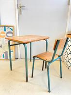 Vintage tafeltje en stoeltje, Kinderen en Baby's, Kinderkamer | Tafels en Stoelen, Ophalen, Gebruikt, Tafel(s) en Stoel(en)