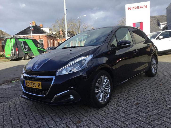Peugeot 208 1.2 PureTech Signature (bj 2018), Auto's, Peugeot, Te koop, ABS, Airbags, Airconditioning, Alarm, Android Auto, Apple Carplay