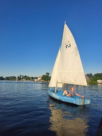 Flying Junior Zeilboot met Trailer beschikbaar voor biedingen
