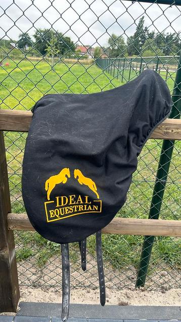 Dressuurzadel beschikbaar voor biedingen
