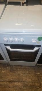Beko gasfornuis met elektrische oven met garantie, Witgoed en Apparatuur, Fornuizen, Ophalen, 4 kookzones, Zo goed als nieuw, Gas