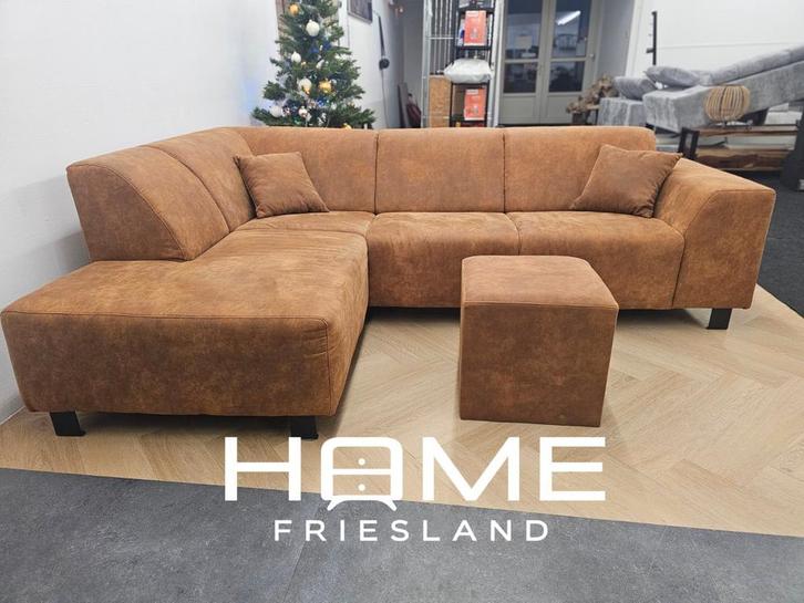 Hoekbank - Cognac - Microvezel + Hocker, Huis en Inrichting, Banken | Voetenbanken en Poefen, Zo goed als nieuw, 125 cm of meer