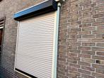 Twee elektrische rolluiken te koop, Doe-het-zelf en Verbouw, Rolluiken, Ophalen, Gebruikt, Crème of Beige, 200 cm of meer