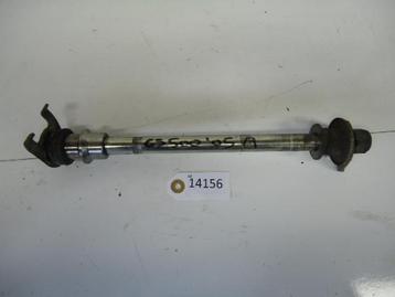 GS500F 2004 - 2009 Suzuki As As achterwiel D1-10805 beschikbaar voor biedingen