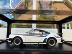 1:18 Porsche 911 930 Turbo 3.0 Martini Stripes Autoart 77972, Auto, Autoart, Ophalen of Verzenden, Zo goed als nieuw