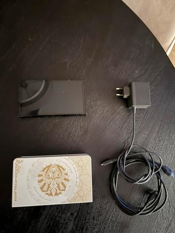 Nintendo Switch OLED – Zelda Edition – Lees Text! beschikbaar voor biedingen