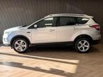 Ford Kuga 1.5 EcoBoost Titanium TREKHAAK NAVIGATIE CAMERA KE, Auto's, Lichtsensor, Euro 6, 4 cilinders, Met garantie (alle)