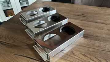Voedercassette 2-vaks RVS Bird Supply beschikbaar voor biedingen