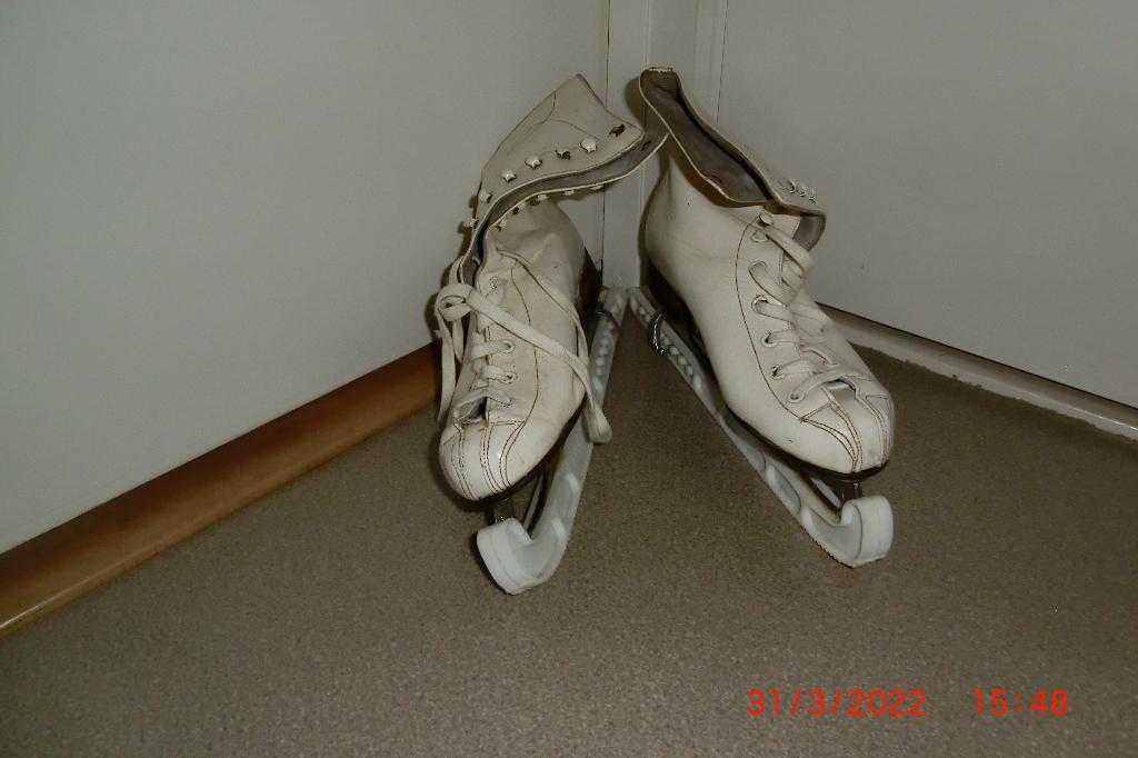 Kunstschaatsen Wit , Mt.40, Sport en Fitness, Schaatsen, Gebruikt, Kunstschaatsen, Ophalen, Overige merken