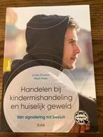 Handelen bij kindermishandeling en huiselijk geweld, Boeken, Ophalen of Verzenden, Zo goed als nieuw, Linda Douma; Medi Hoes, Nederlands