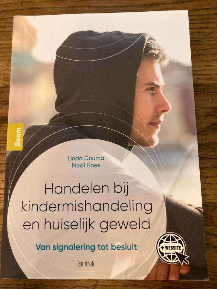 Handelen bij kindermishandeling en huiselijk geweld, Boeken, Schoolboeken, Zo goed als nieuw, Nederlands, Overige niveaus, Ophalen of Verzenden