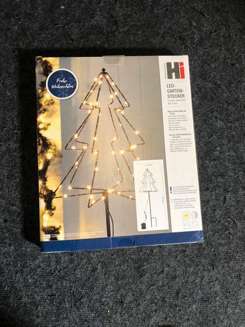 Led kerstboom en Led kerstster nieuw in de doos . beschikbaar voor biedingen