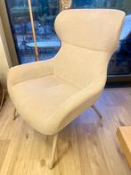 Belina Fauteuil van KAVE HOME, beige chenille en staal., Ophalen, Minder dan 75 cm, Zo goed als nieuw, Design en Comfort