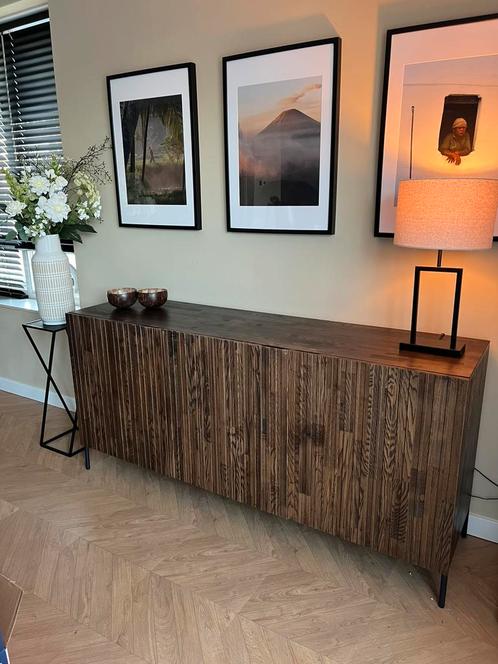 WOOOD Gravure Dressoir Essenhout Bruin, Huis en Inrichting, Kasten | Dressoirs, Zo goed als nieuw, 25 tot 50 cm, Ophalen