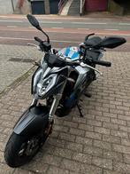 Voge 500r A2 lage km grijs/blauw, Motoren, 2 cilinders, ABS, Particulier, Minimaal motorrijbewijs A2