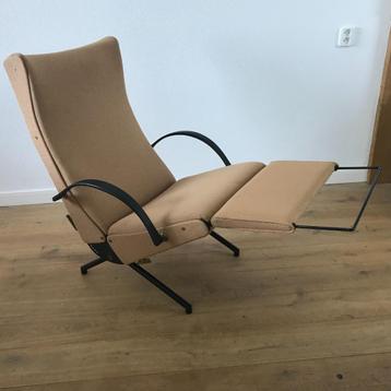 Tecno P40 lounge chair Osvaldo Borsani fauteuil 1st edition