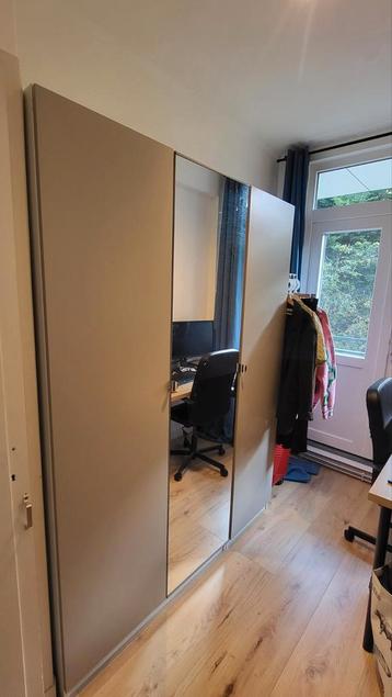 IKEA PAX Kledingkast combinatie beschikbaar voor biedingen
