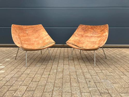 2x Artifort F156 (klein model) ter herstoffering, Huis en Inrichting, Fauteuils, Ophalen of Verzenden