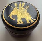Rond zwart doosje met olifanten deksel, Ophalen of Verzenden