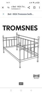 Metalen eenpersoons bed van Ikea, Huis en Inrichting, Slaapkamer | Stapelbedden en Hoogslapers, Overige typen, 90 cm, Gebruikt