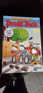 Onderweg met donald duck, Boeken, Ophalen of Verzenden, Gelezen