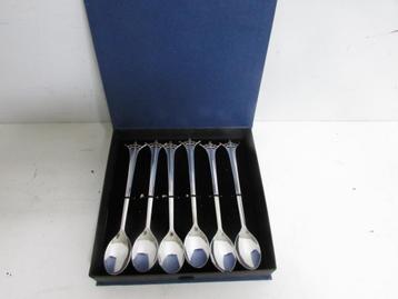 setje lepeltjes van Corry Ammerlaan beschikbaar voor biedingen