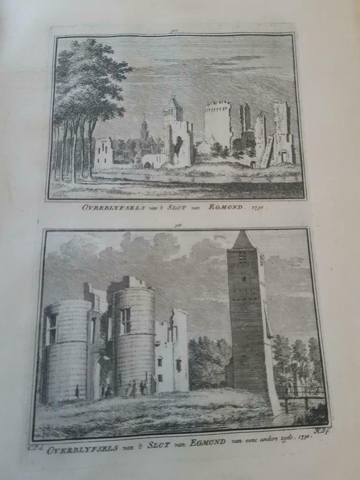 327-328*/ het slot van Egmond kopergravure uit 1752, Antiek en Kunst, Kunst | Etsen en Gravures, Ophalen of Verzenden