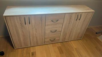 Nette kast 150 x 34 x 74 hoog