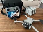 DJI Mini 4 Pro drone Fly More Combo (+Care Refresh), Audio, Tv en Foto, Drones, Ophalen of Verzenden, Zo goed als nieuw, Drone met camera