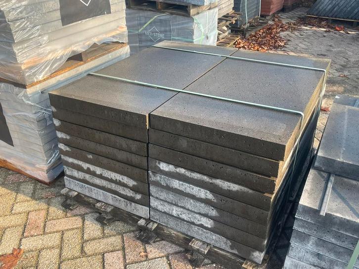 16 stuks Oud Hollandse tegels 120x60x7 Antraciet RESTPARTIJ, Tuin en Terras, Tegels en Klinkers, Nieuw, Terrastegels, Beton, Ophalen