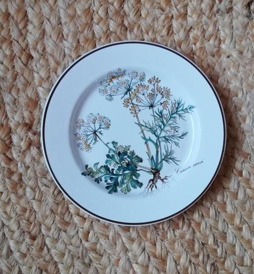 Vintage Villeroy & Boch Botanica bordje, Huis en Inrichting, Keuken | Servies, Zo goed als nieuw, Bord(en), Overige stijlen, Porselein