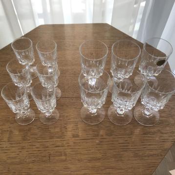 Glazen  Christal  d”Arques. beschikbaar voor biedingen