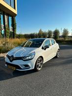 Renault Clio TCe 120pk EDC S&S 2018 Wit, Auto's, Wit, 1200 kg, 19 km/l, Geïmporteerd