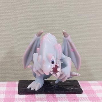 Yu-Gi-Oh! figuur Blue-Eyes Toon Dragon Takahashi China 1996 beschikbaar voor biedingen