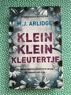 Klein, klein kleutertje, door M.J. Arlidge, Ophalen of Verzenden, Zo goed als nieuw, M.J. Arlidge