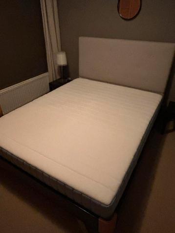 Stalen bedframe met IKEA matras - goedkoop! - afbeelding 1