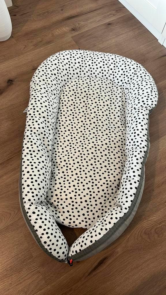 Done by deer babynestje, Kinderen en Baby's, Babymode-accessoires, Gebruikt, Ophalen of Verzenden