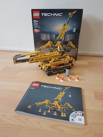 LEGO 42097 Compact Crawler Crane beschikbaar voor biedingen