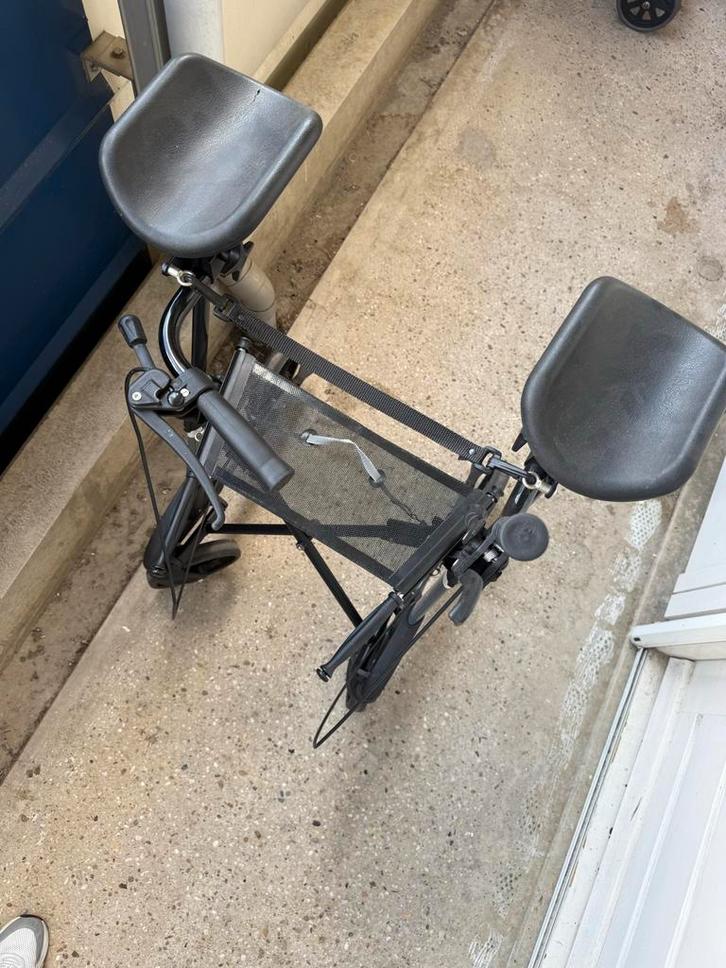 Topro Troja Rollator met Onderarmschalen (Armondersteuning), Diversen, Rollators, Zo goed als nieuw, Lichtgewicht, Opvouwbaar