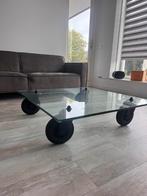 Glazen salon tafel op wieltjes!, Huis en Inrichting, Tafels | Salontafels, Ophalen, Gebruikt, 100 tot 150 cm, 50 tot 100 cm