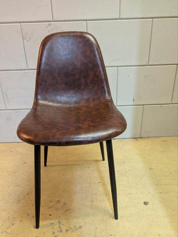 Stoelen. Laatste 5. Nu 25 p.s.ophalen of bezorgen mogelijk. beschikbaar voor biedingen