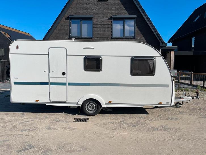 Adria Aviva 492 LU met Enkele bedden, Caravans en Kamperen, Caravans, Particulier, tot en met 5, 1000 - 1250 kg, Rondzit, Adria