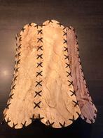 Lampenkap van varkensblaas, Ophalen