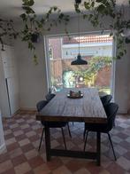 Prachtige zware houten tafel, Huis en Inrichting, Ophalen, Zo goed als nieuw